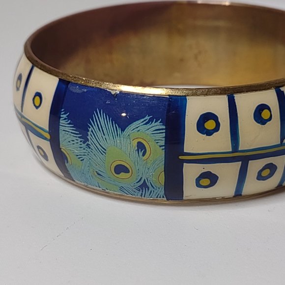 Vintage Bangle With Feathers - Picture 5 of 13